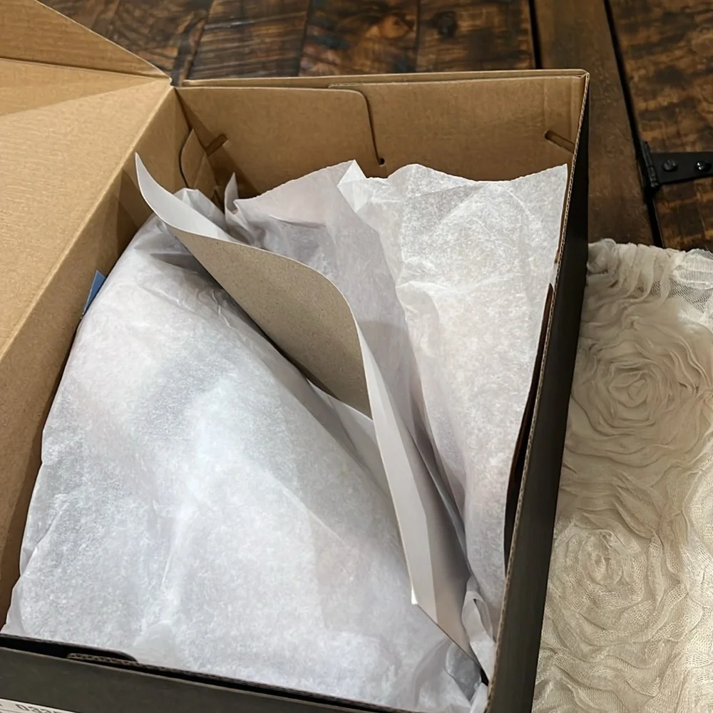 JustFab material pvc